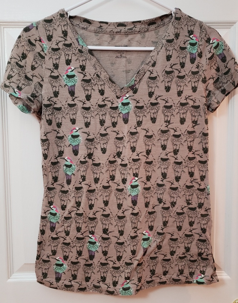 Taupe bird pattern v neck